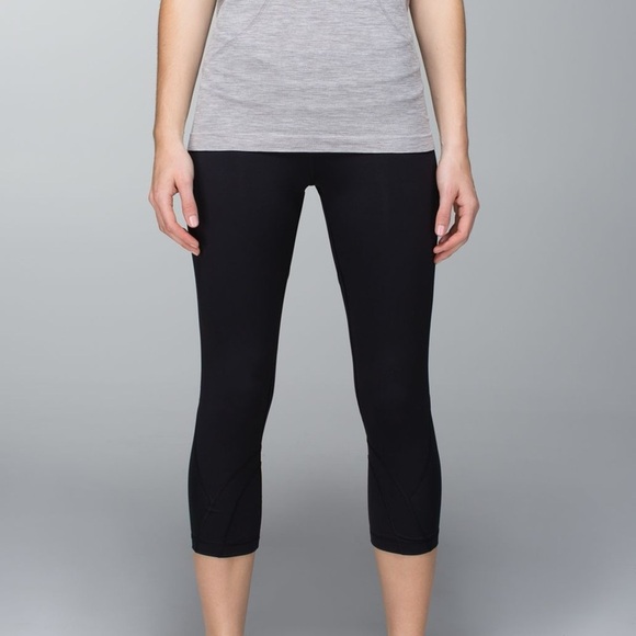 Lululemon black Inspire Crop II Luxtreme pants - XS - Picture 2 of 11